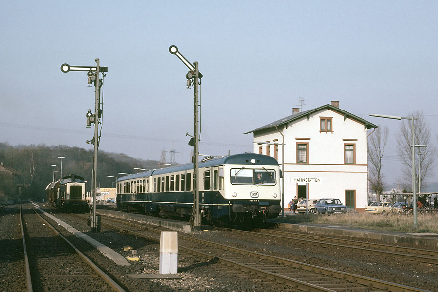 https://tscharn-rs.de/exAbload/1982.12.01-07-35hahns2mayt.jpg