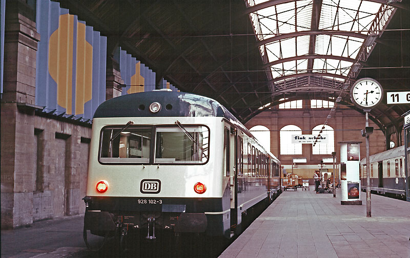https://tscharn-rs.de/exAbload/1982.12.01-19-28wiesbirle0.jpg