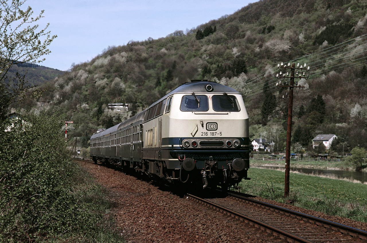 https://tscharn-rs.de/exAbload/1988.04.23-10-28odaush9keo.jpg